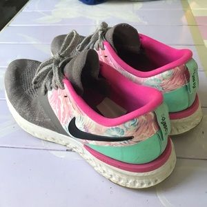 Nike Odyssey Flyknit Running Shoes